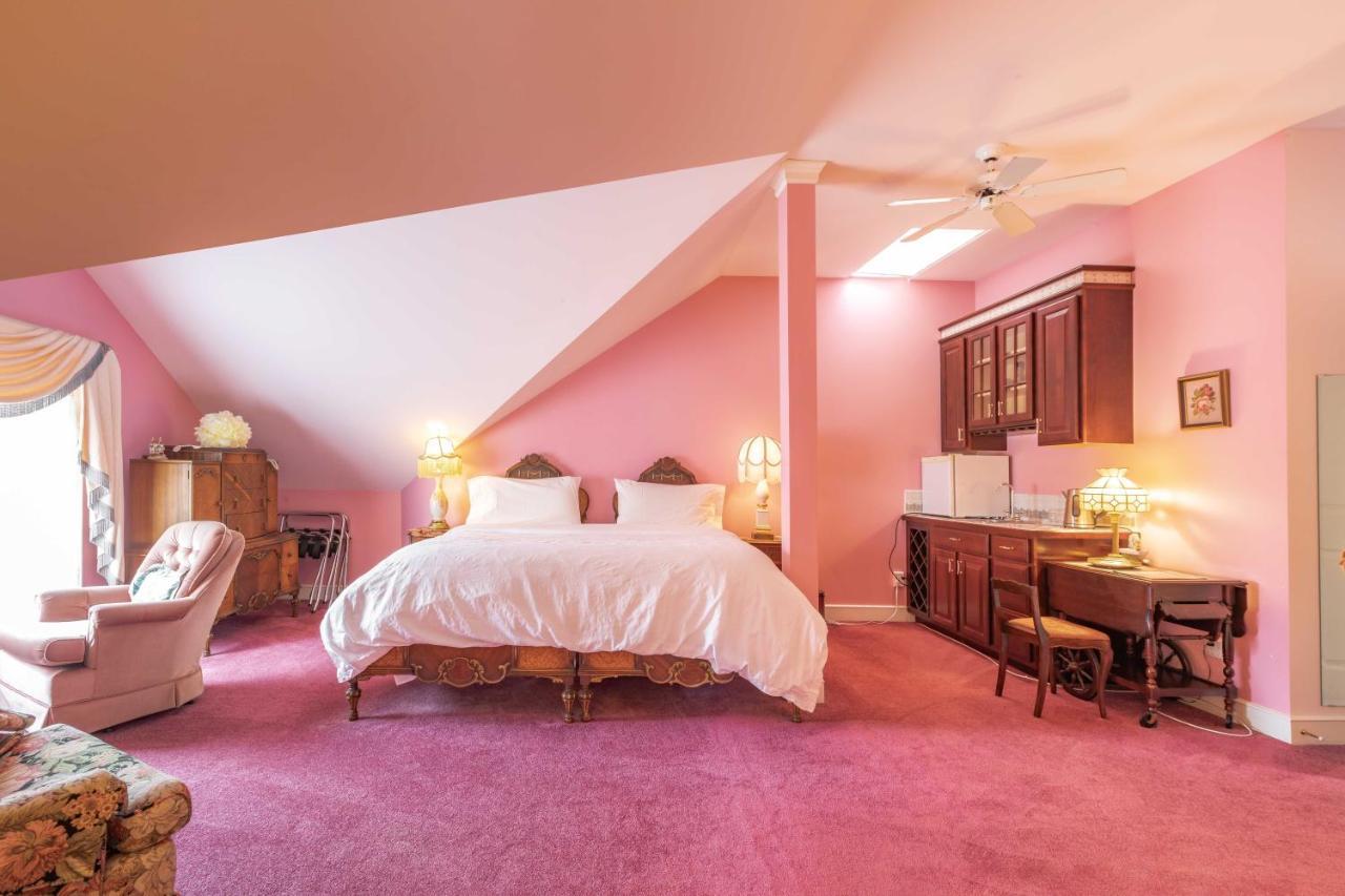 Amethyst Inn Victoria Exteriör bild